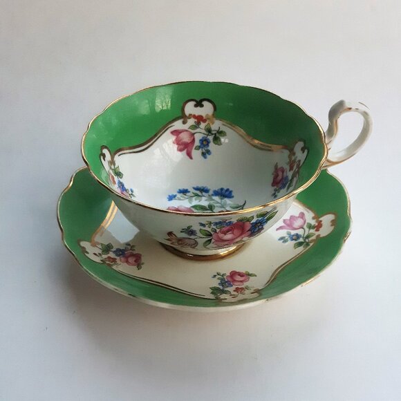 Aynsley Emerald Green Flowers Roses B3052 Pattern Teacup & Saucer England 1930s - Picture 1 of 12